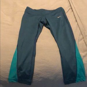 Nike leggings
